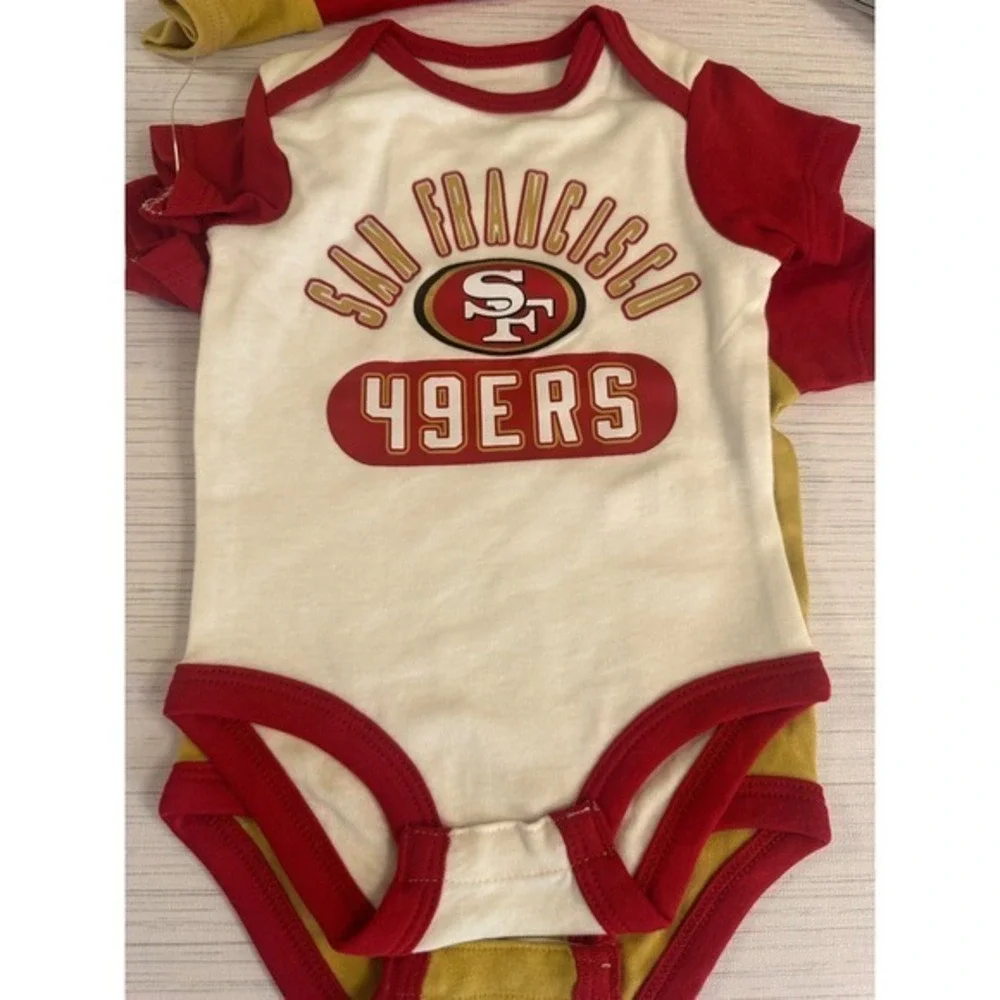 NFL San Francisco 49ers Baby Bodysuit 3 Piece Set Red Gold Newborn 0-3M
